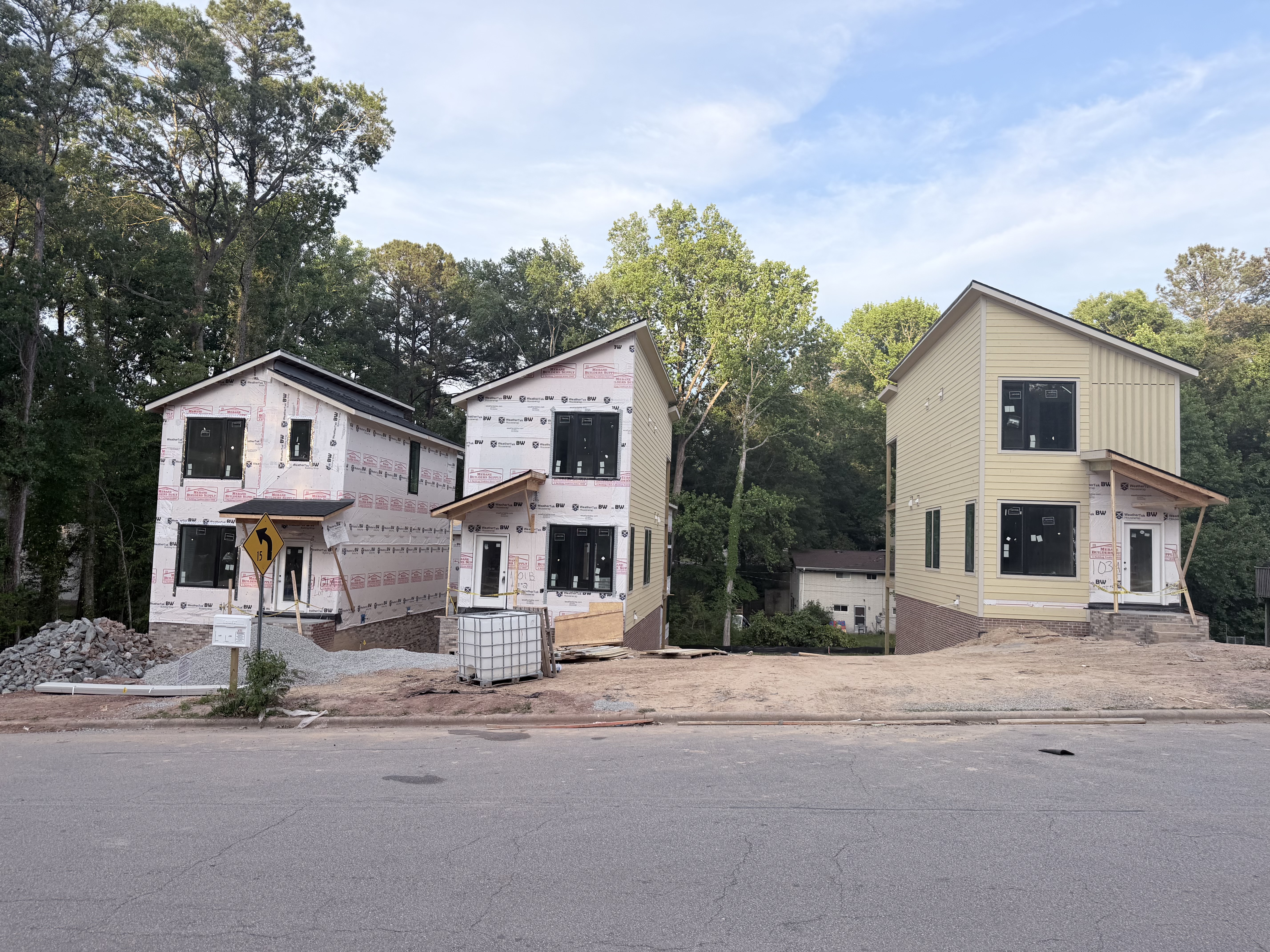 Aerial view of Lot 3 roofline and window layout